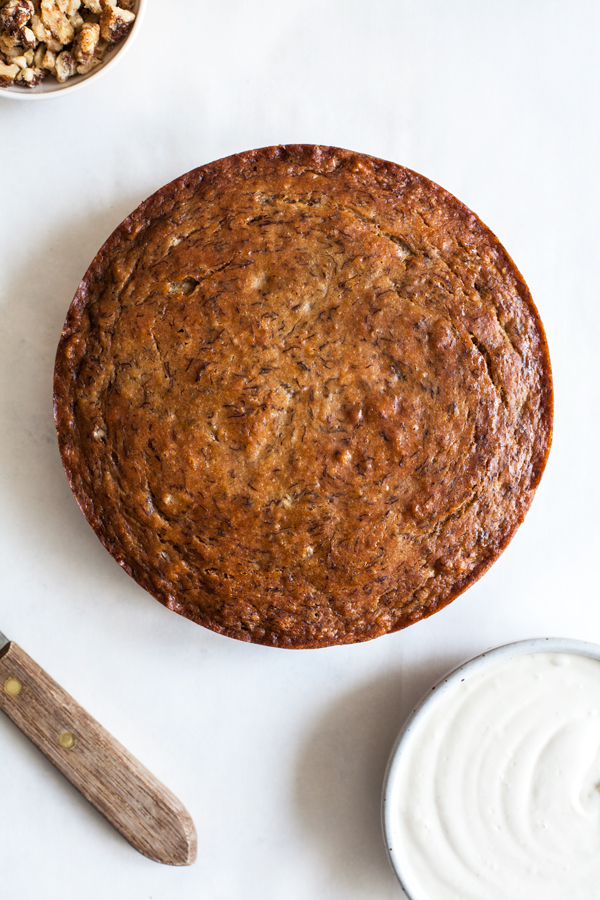 Old-Fashioned Vegan Banana Cake with Creamy Cashew Frosting | The Full Helping