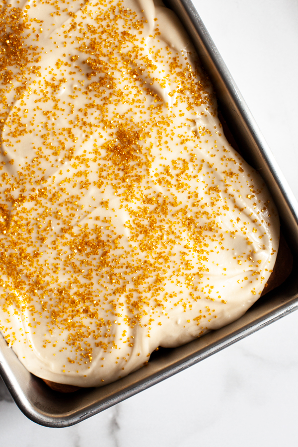 Cinnamon Spice Sheet Cake with Cream Cheese Frosting | The Full Helping