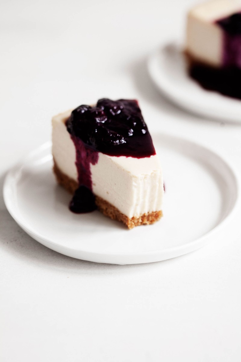 Classic Vegan Cheesecake | The Full Helping