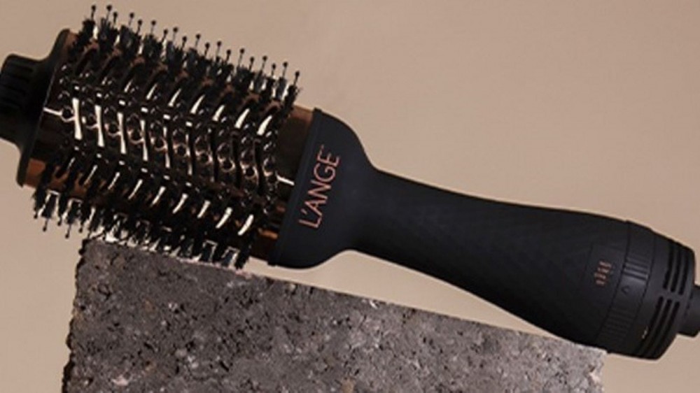 Le Volume 2-in-1 Volumizing Brush Blow-Dryer.